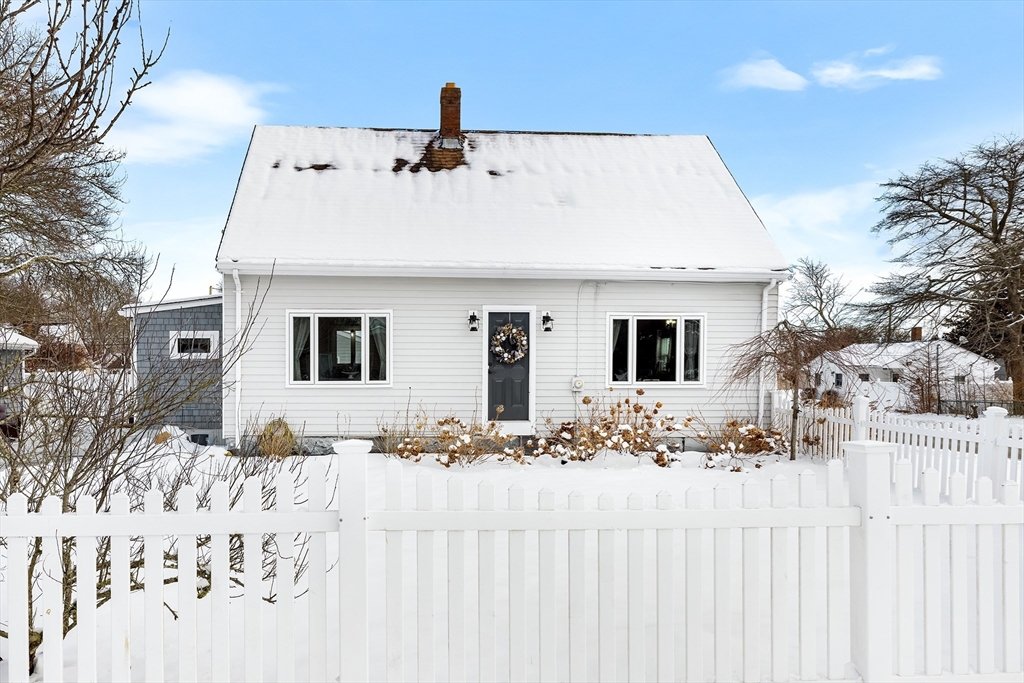 205 Sconticut Neck Road Fairhaven, MA 02719 - Photo 1 of 28 Gallery Image 1