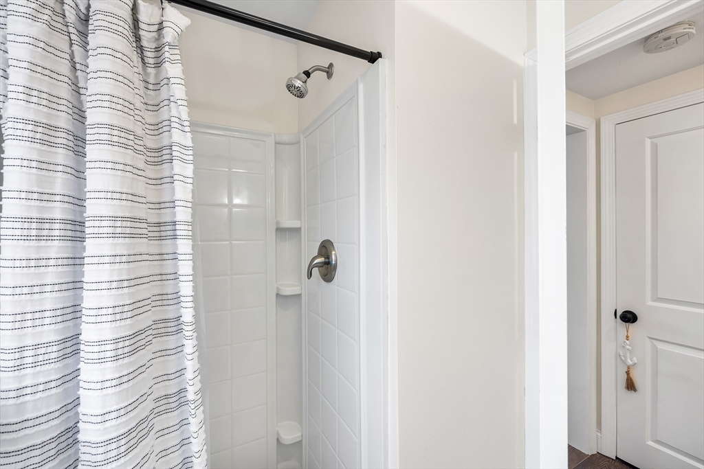 205 Sconticut Neck Road Fairhaven, MA 02719 - Photo 11 of 28 Gallery Image 11