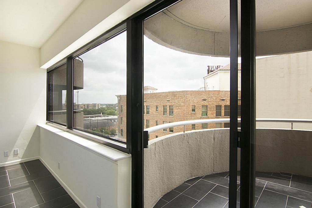 5000 Montrose Boulevard, Unit 9D Houston, TX 77006 - Photo 6 of 24