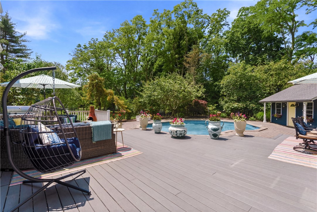 198 Poppasquash Road Bristol, RI 02809 - Photo 8 of 48