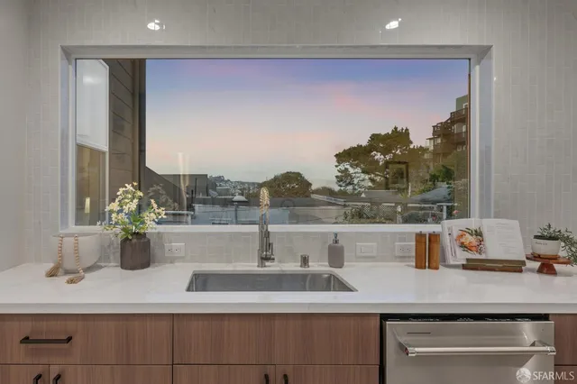 $1,388,000 | 89 Naples Street, San Francisco, CA 94112