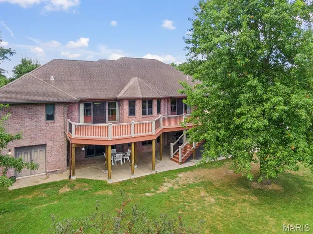 $725,000 | 514 Lakeside Manor Drive, Kirksville, MO 63501