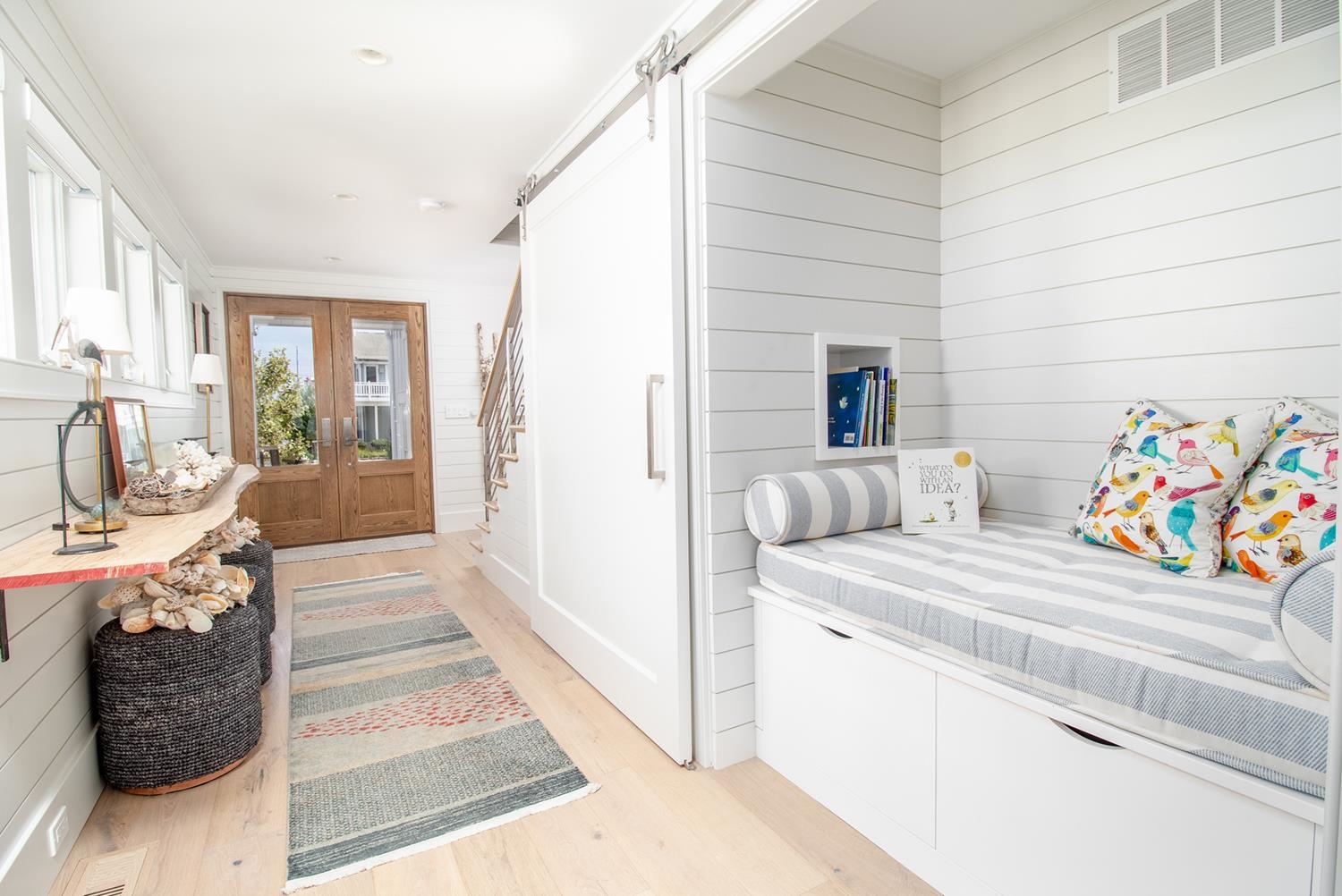 7708 Sunset Drive Avalon, NJ 08202 - Photo 5 of 37 a room with a bed and a window