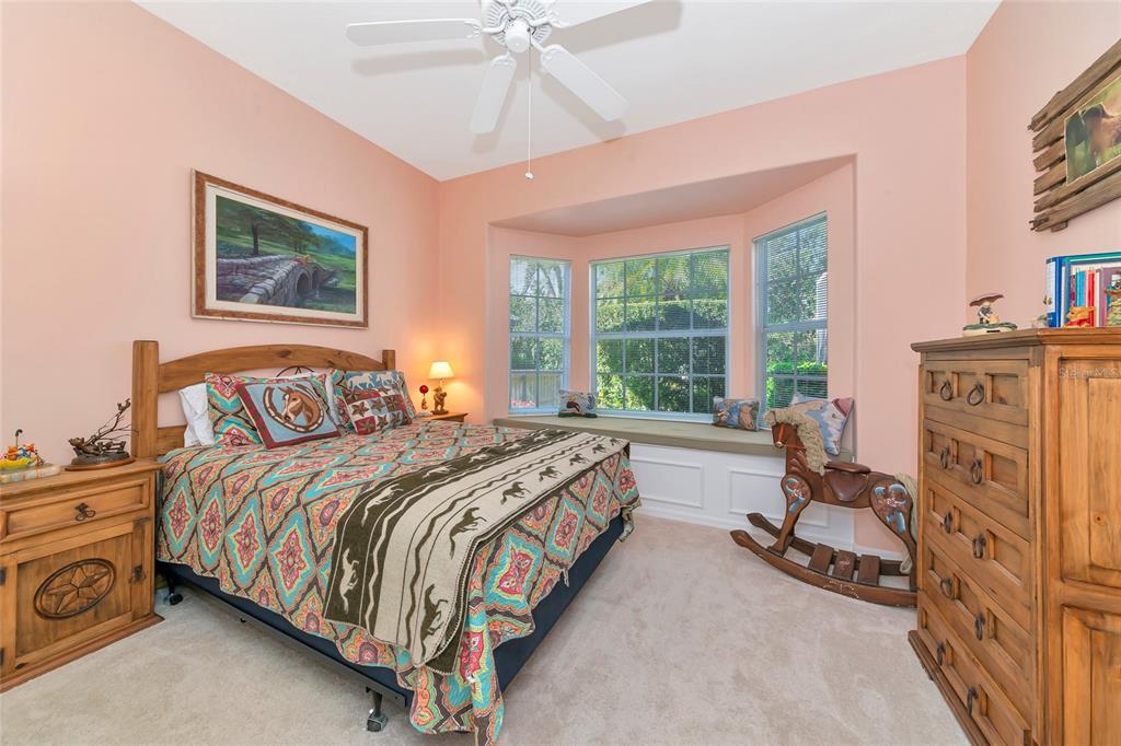 4726 Old Farm Road Sarasota, FL 34233 - Photo 16 of 39