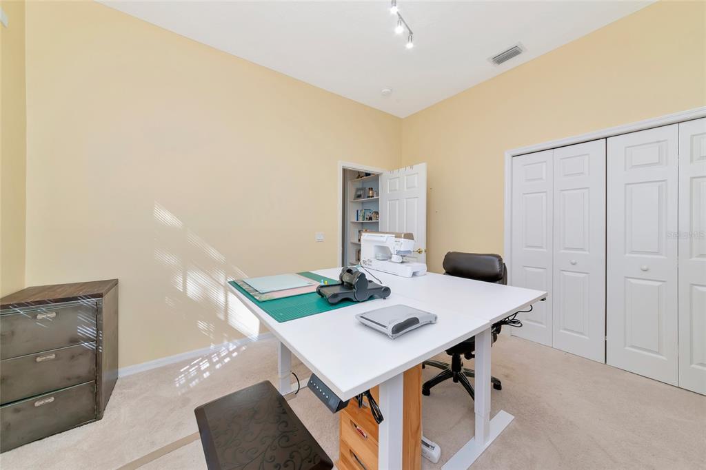 4726 Old Farm Road Sarasota, FL 34233 - Photo 29 of 39