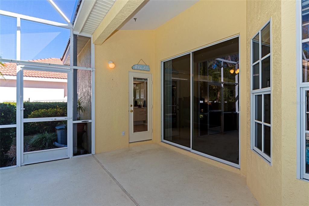 4726 Old Farm Road Sarasota, FL 34233 - Photo 35 of 39