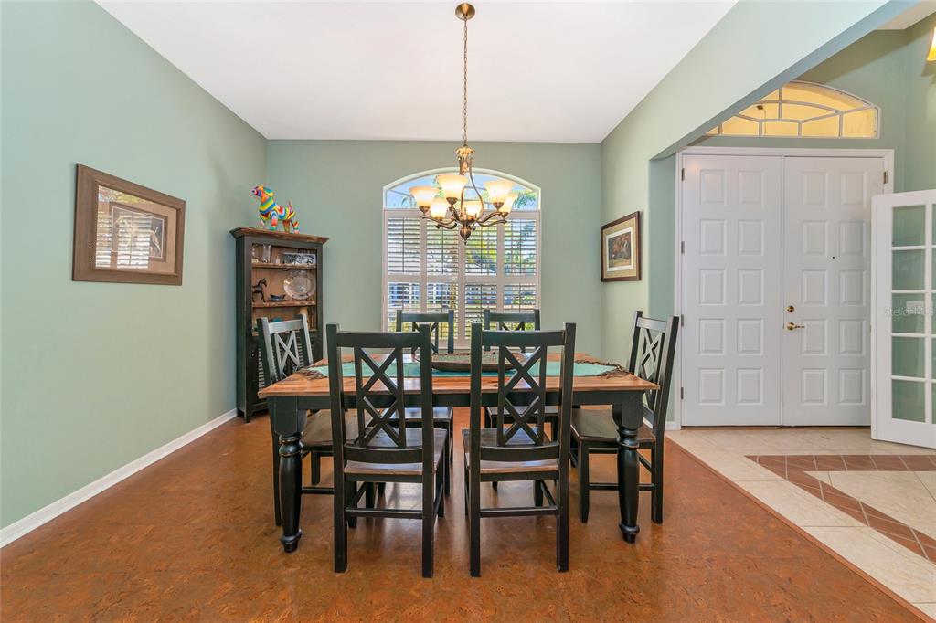 4726 Old Farm Road Sarasota, FL 34233 - Photo 10 of 39