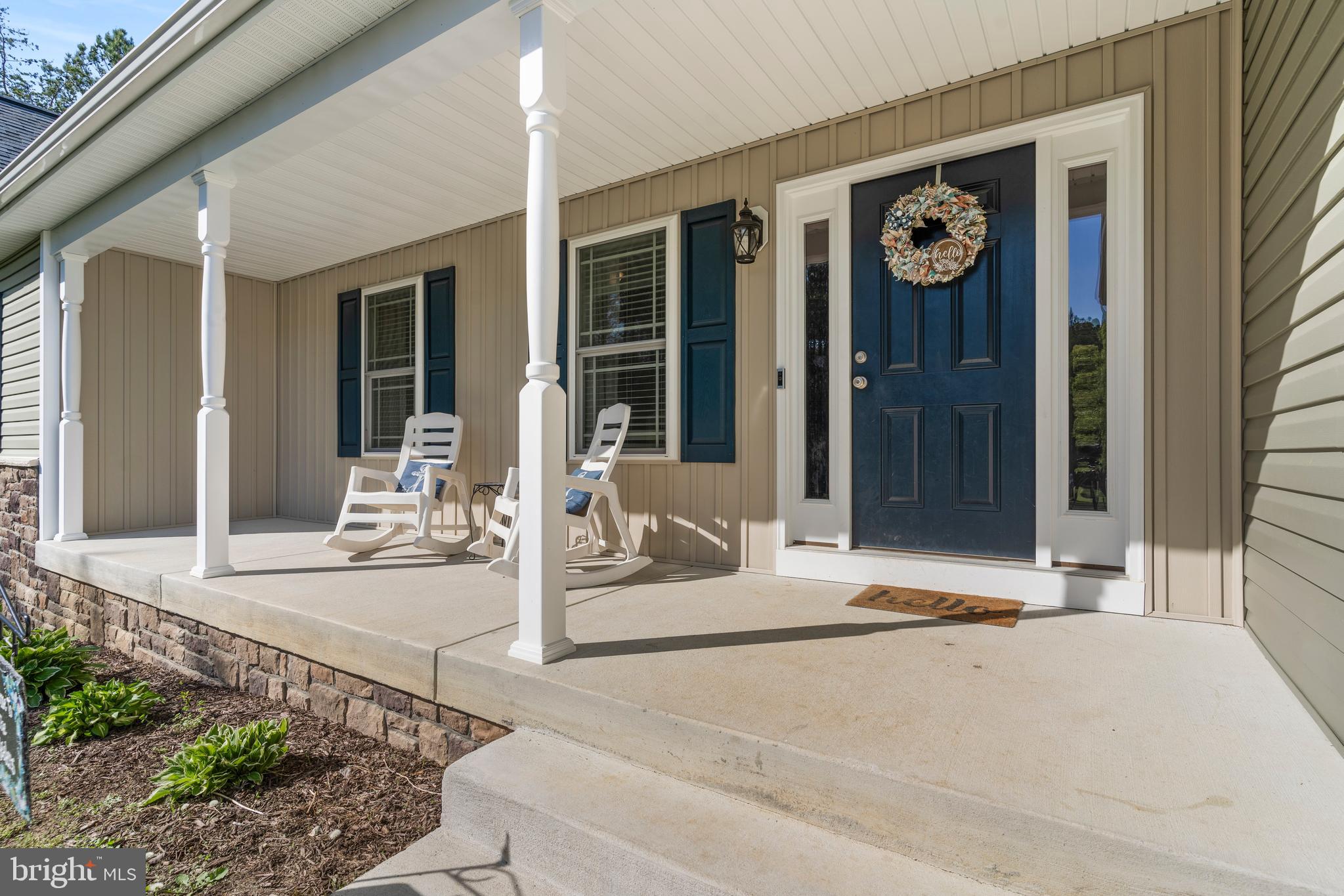 9915 Post Oak Road Spotsylvania, VA 22551 - Photo 2 of 35 Covered Front Porch