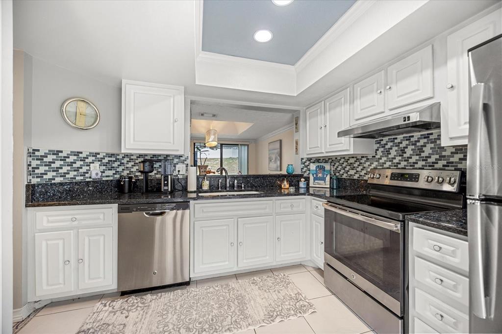 147 Olive Tree Circle, Unit 147 Altamonte Springs, FL 32714 - Photo 4 of 32