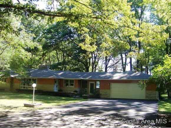 22 West Fairview Lane Springfield, IL 62711 - Photo 1 of 24