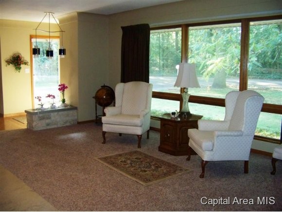 22 West Fairview Lane Springfield, IL 62711 - Photo 3 of 24
