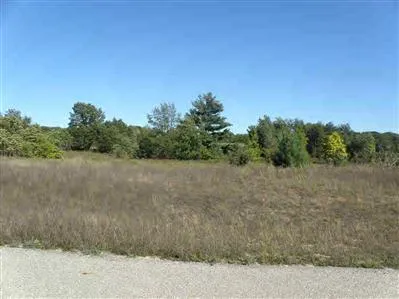 $13,900 | 14 Trim Lake View Estates, New Era, MI 49446