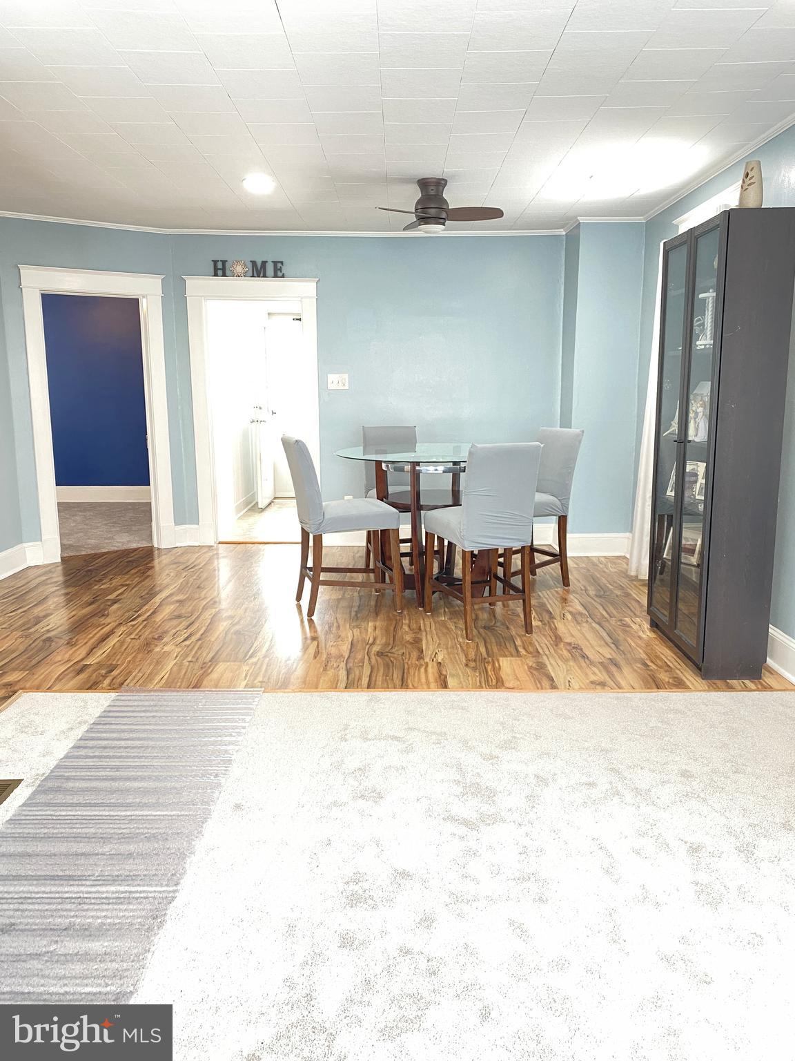 6 Goeller Avenue Baltimore, MD 21221 - Photo 11 of 43 Living Room