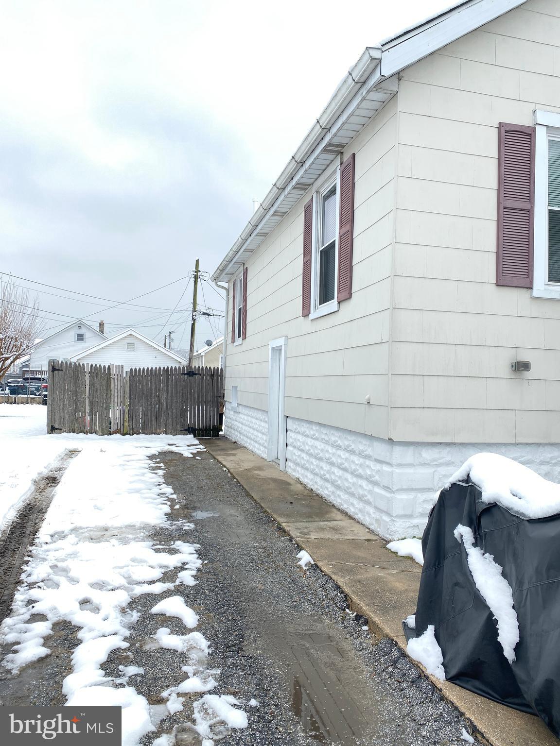 6 Goeller Avenue Baltimore, MD 21221 - Photo 5 of 43 Gallery Image 5