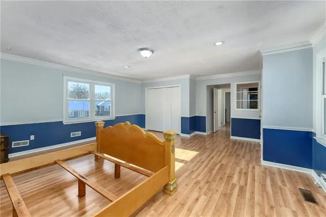 $399,900 | 1960 East Jamestown Drive, Olathe, KS 66062