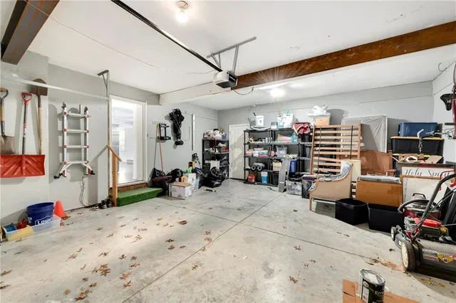 $399,900 | 1960 East Jamestown Drive, Olathe, KS 66062