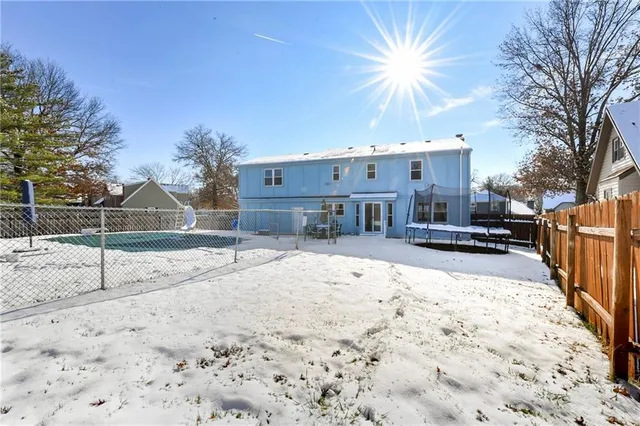 $399,900 | 1960 East Jamestown Drive, Olathe, KS 66062