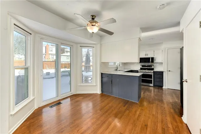 $399,900 | 1960 East Jamestown Drive, Olathe, KS 66062