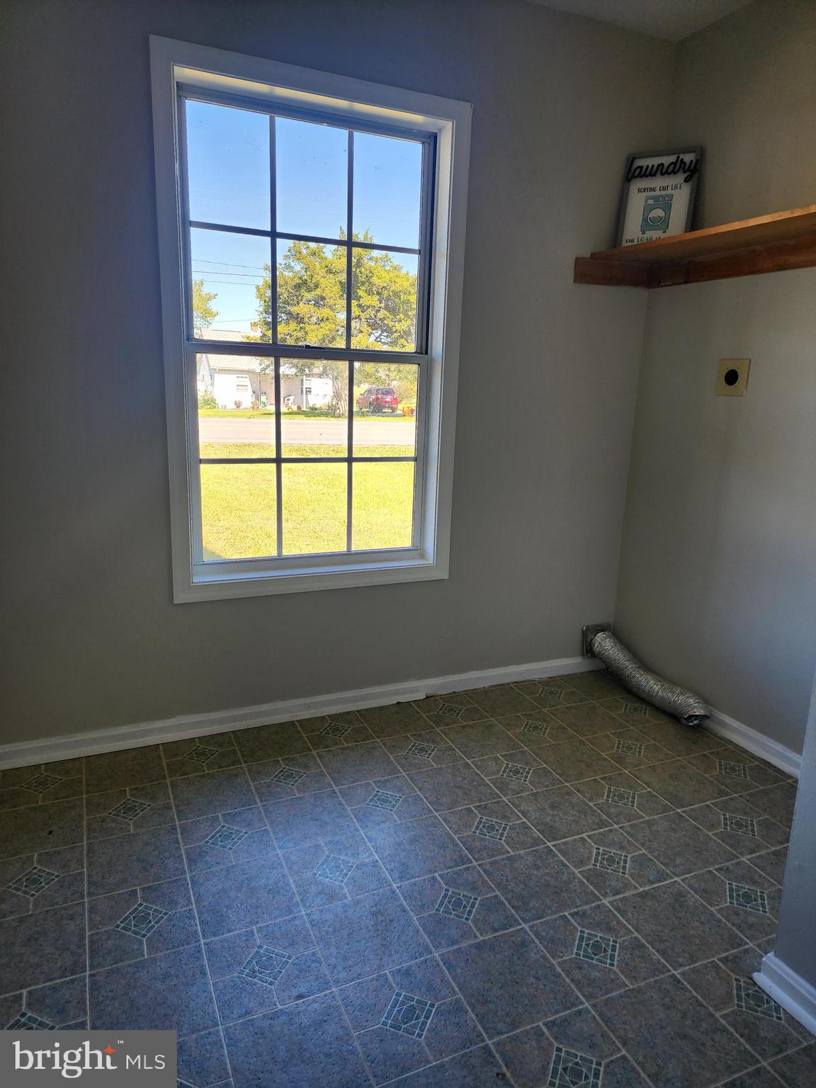 349 Ferry Road Fredericksburg, VA 22405 - Photo 15 of 18 Large Laundry Room