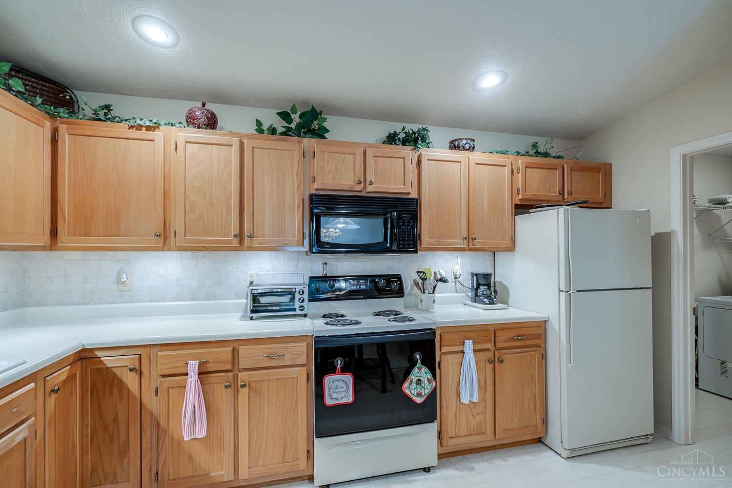 3721 Galbraith Road, Unit 4 Cincinnati, OH 45247 - Photo 7 of 53 Gallery Image 7