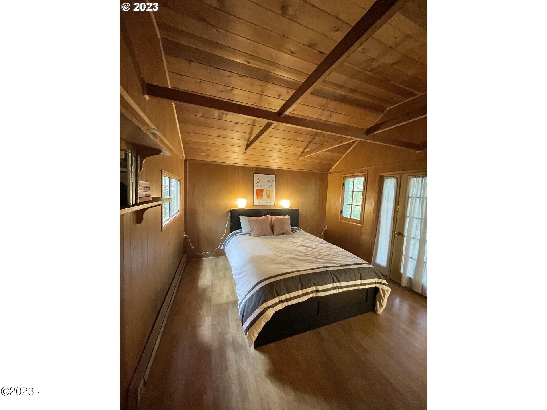 74312 Road 24 Rhododendron, OR 97049 - Photo 4 of 5 23223350-9