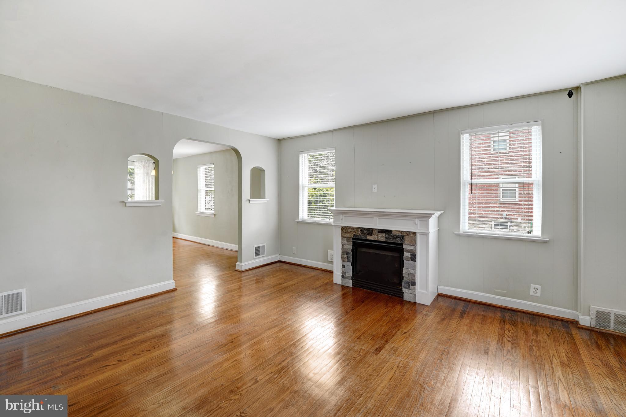 47 Greenhill Road Media, PA 19063 - Photo 5 of 26 Living room with gas fireplace