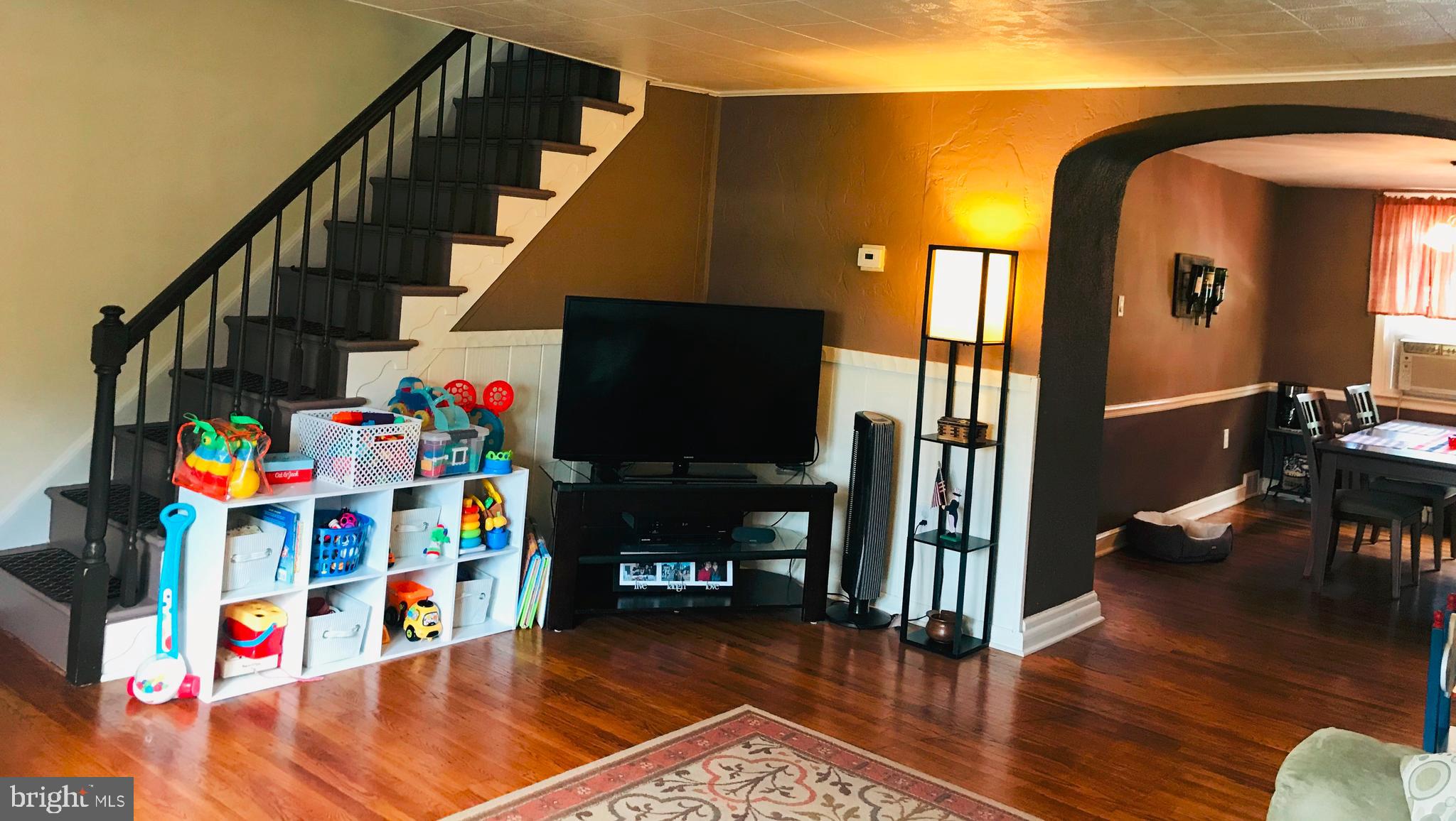 478 Jacksonville Road Hatboro, PA 19040 - Photo 6 of 22 Living Room