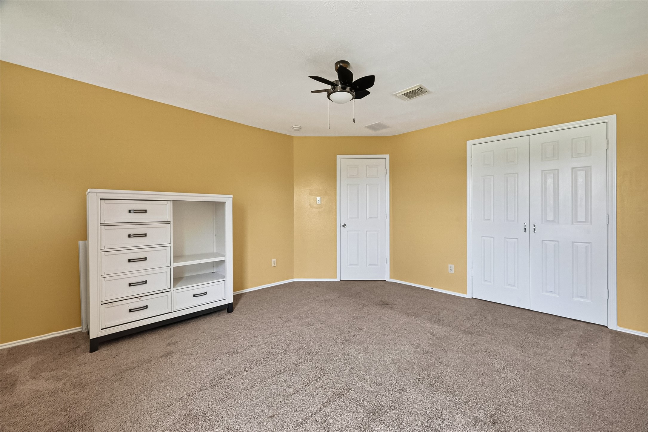 634 Hawthorne Pasture Road Rosenberg, TX 77471 - Photo 33 of 49 a view of an empty room with a window