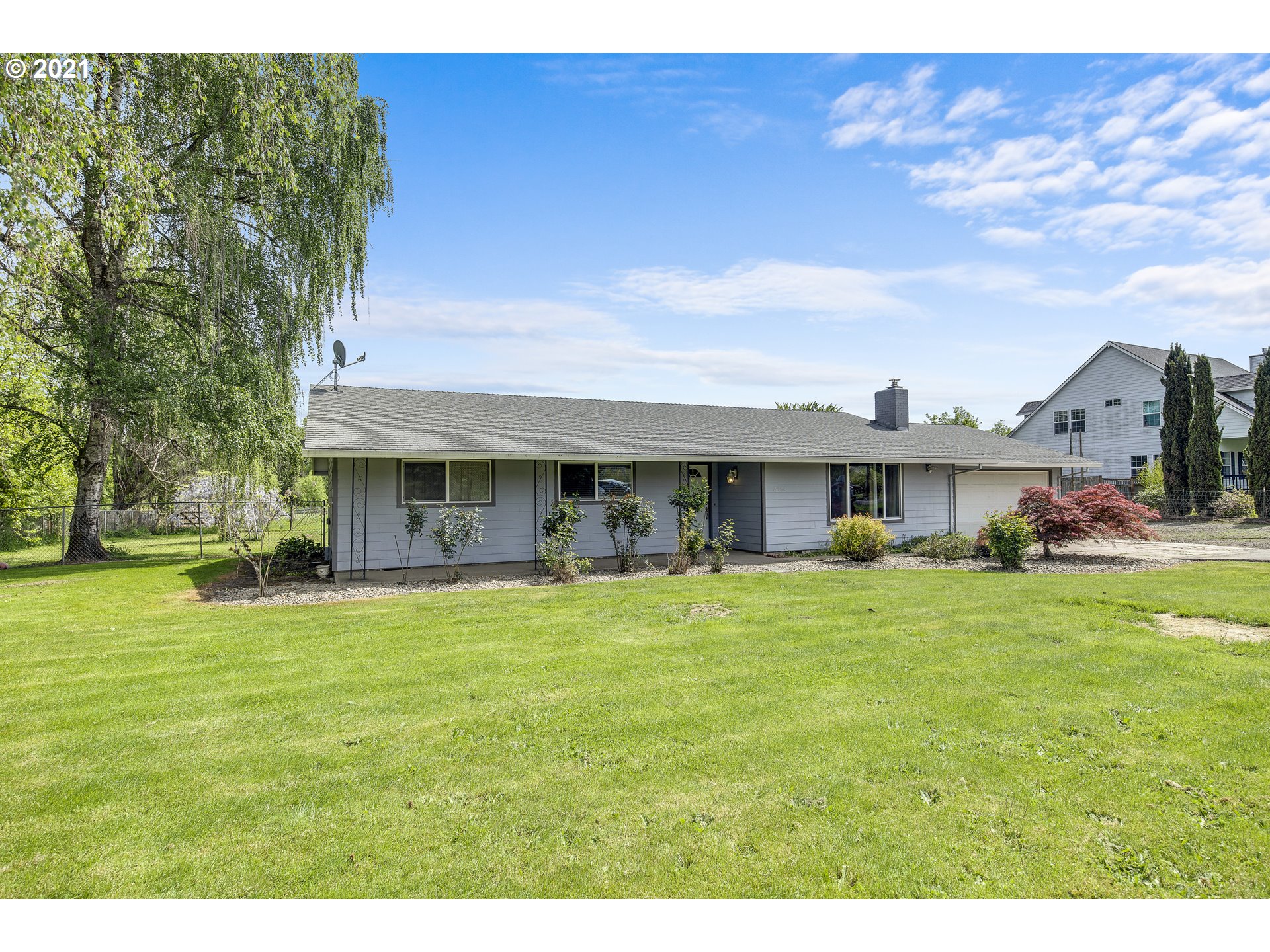 2266 Southwest Dilley Road Forest Grove, OR 97116 - Photo 2 of 32