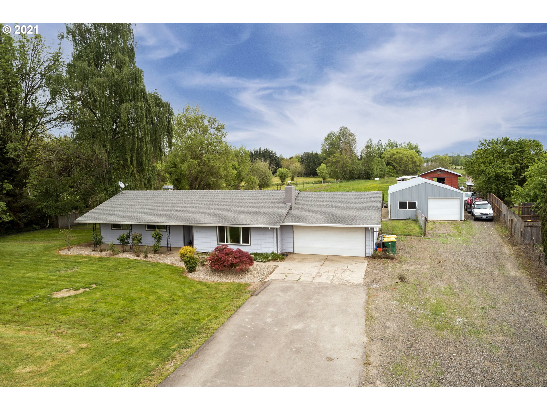 2266 Southwest Dilley Road Forest Grove, OR 97116 - Photo 4 of 32