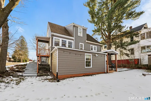 a view of livingroom with furniture and wooden floor