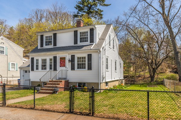 6 Crosby Road Wakefield, MA 01880 - Photo 1 of 30 Gallery Image 1