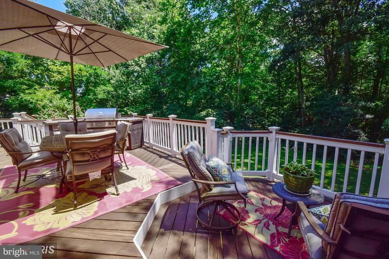 Large Deck for Summer Entertaining!