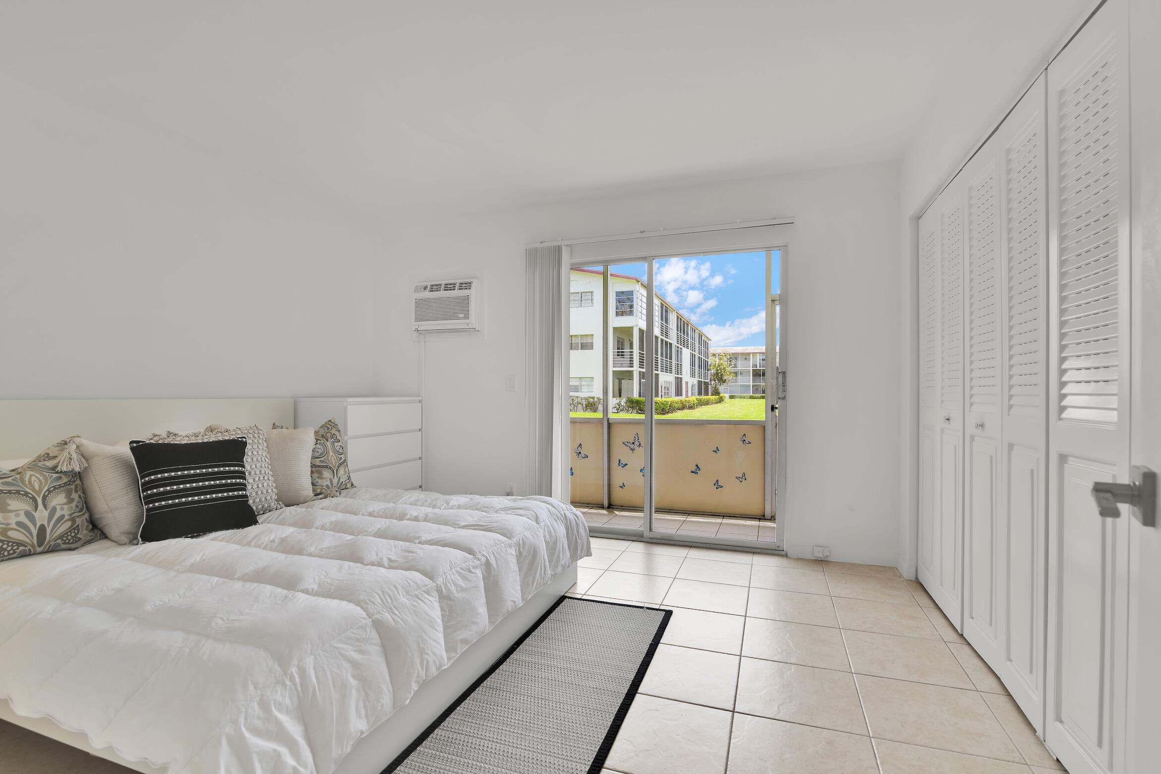 175 Fanshaw East Boca Raton, FL 33434 - Photo 16 of 26 Bedroom