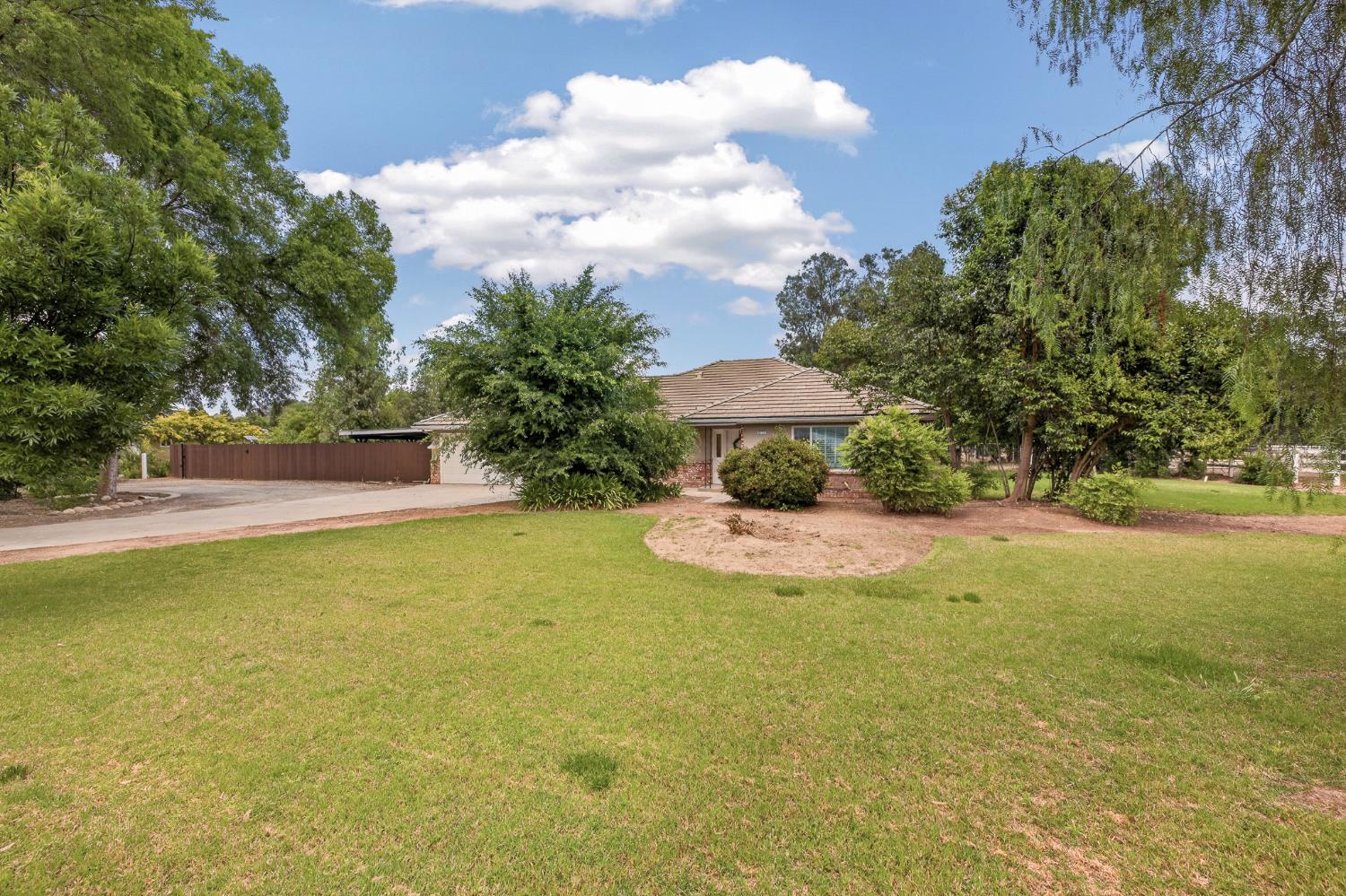 6160 North Sheridan Road Clovis, CA 93619 - Photo 3 of 52