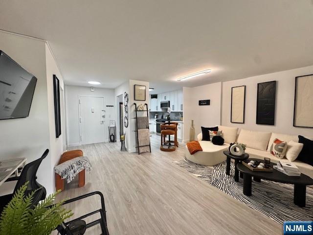 1203 River, Unit 5G Edgewater, NJ 07020 - Photo 16 of 34