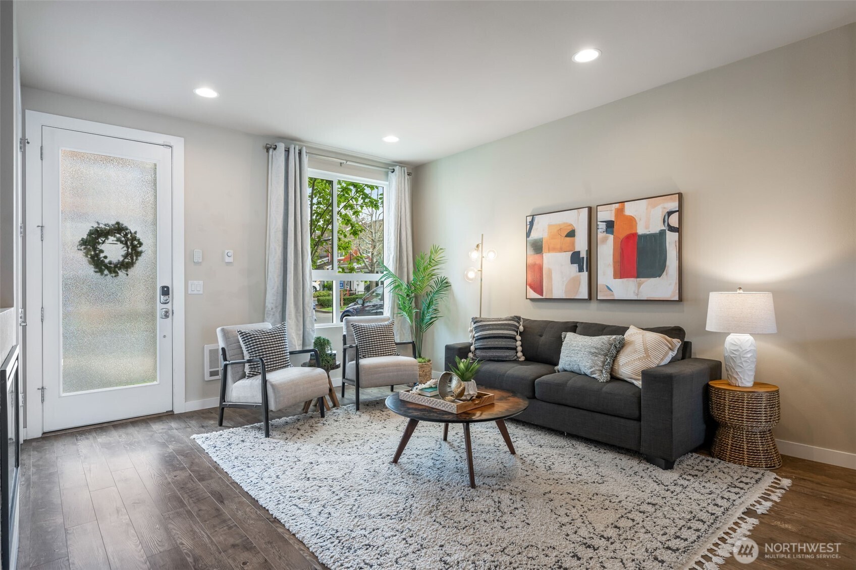 9725 10th Place Southwest Seattle, WA 98106 - Photo 5 of 40