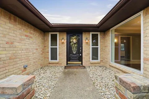 $329,900 | 6408 Welch Avenue, Fort Worth, TX 76133