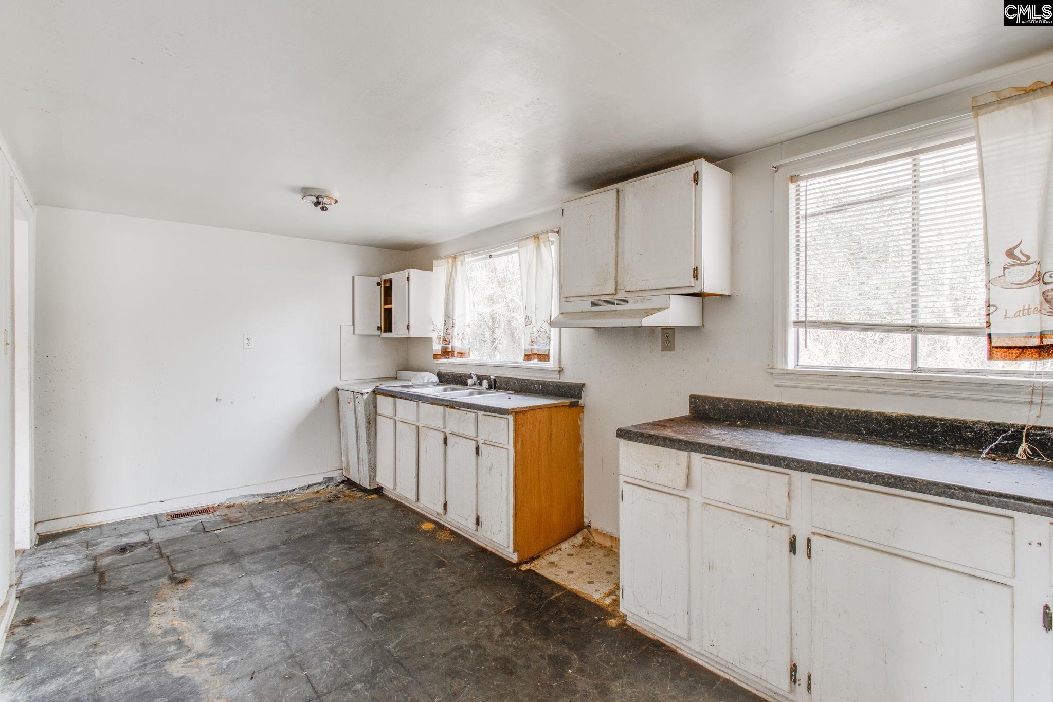 208 State Rd S-38-935 Cordova, SC 29039 - Photo 5 of 10