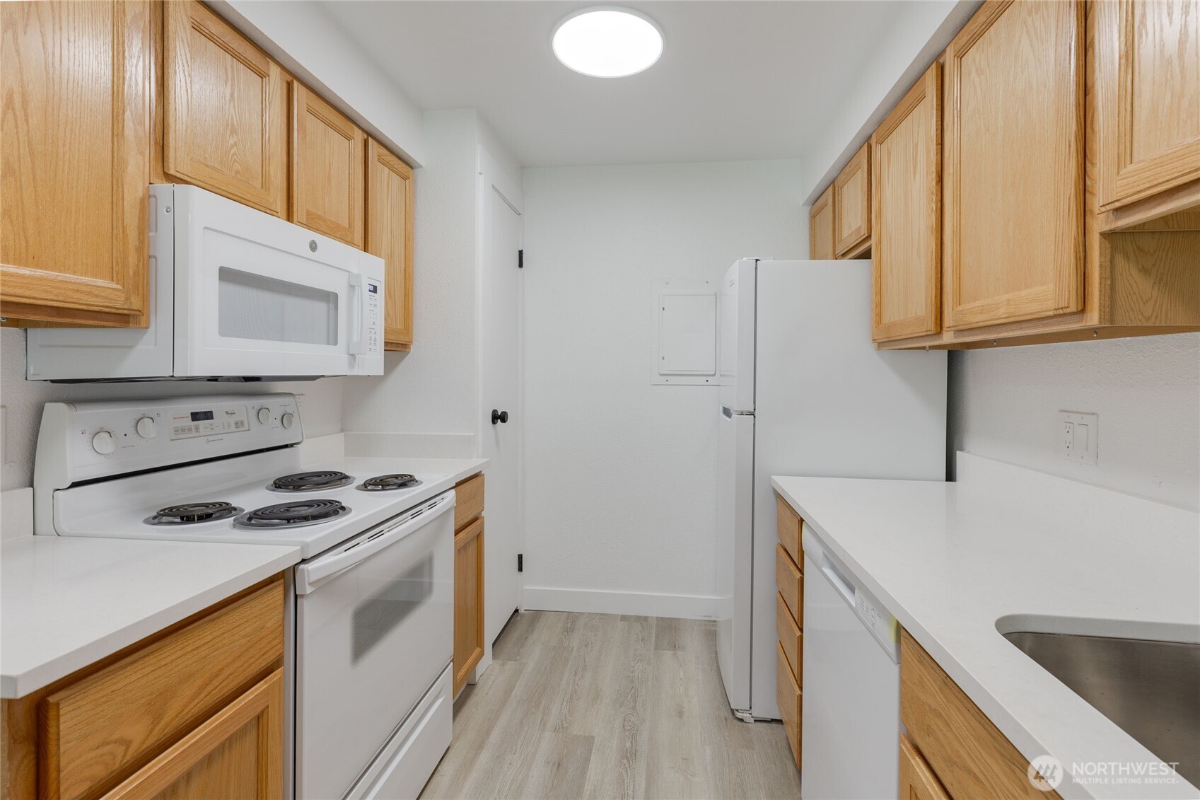 1555 Union Avenue Northeast, Unit 33 Renton, WA 98059 - Photo 15 of 26
