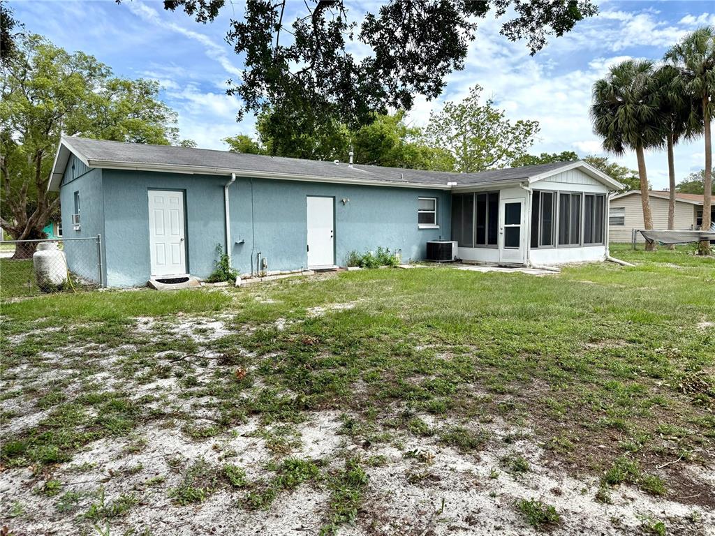 9129 Sewell Lane Spring Hill, FL 34608 - Photo 6 of 51