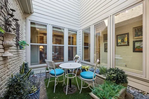 $1,730,000 | 3 Glenmeadow Court, Dallas, TX 75225