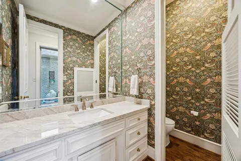 $1,730,000 | 3 Glenmeadow Court, Dallas, TX 75225