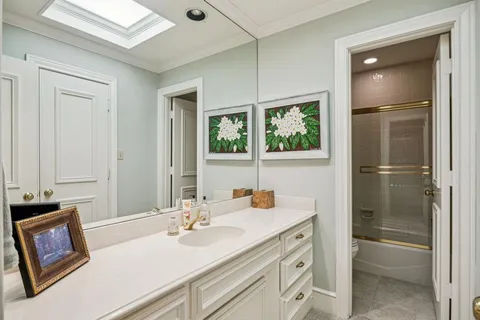 $1,730,000 | 3 Glenmeadow Court, Dallas, TX 75225