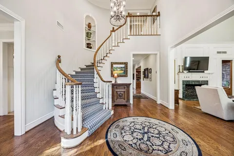 $1,730,000 | 3 Glenmeadow Court, Dallas, TX 75225
