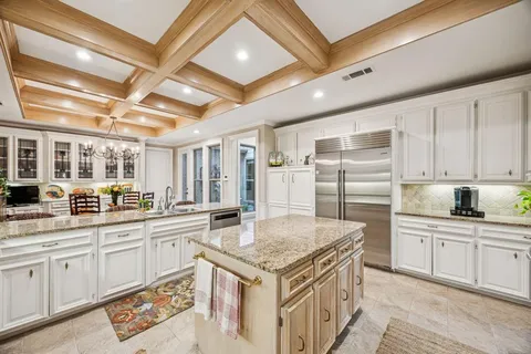 $1,730,000 | 3 Glenmeadow Court, Dallas, TX 75225