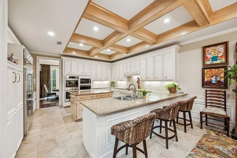 $1,730,000 | 3 Glenmeadow Court, Dallas, TX 75225