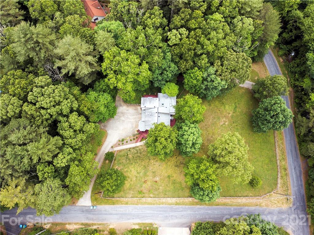 2 Arnstein Circle Fletcher, NC 28732 - Photo 3 of 29 a backyard of a house with lots of green space