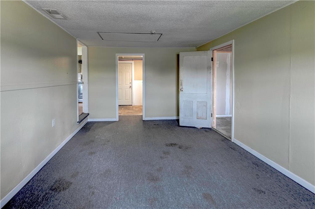 11512 Blue Ridge Boulevard Kansas City, MO 64134 - Photo 7 of 16