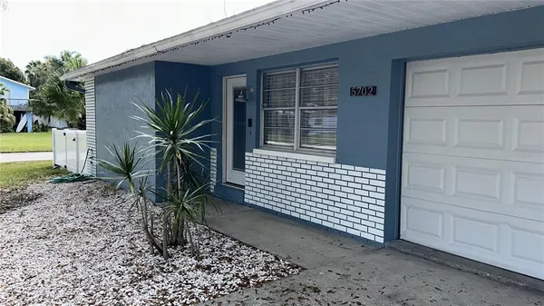 $3,300 | 5702 27th Avenue South, Gulfport, FL 33707